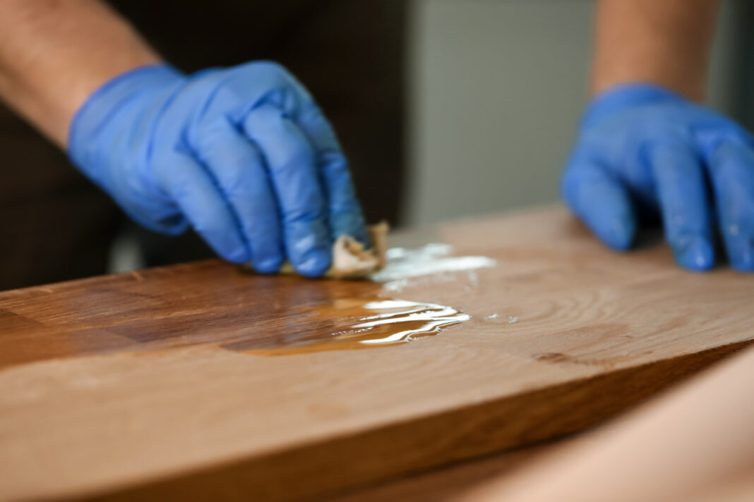 Jak odnowić blat kuchenny laminowany? Kompletny poradnik i instrukcja krok po kroku